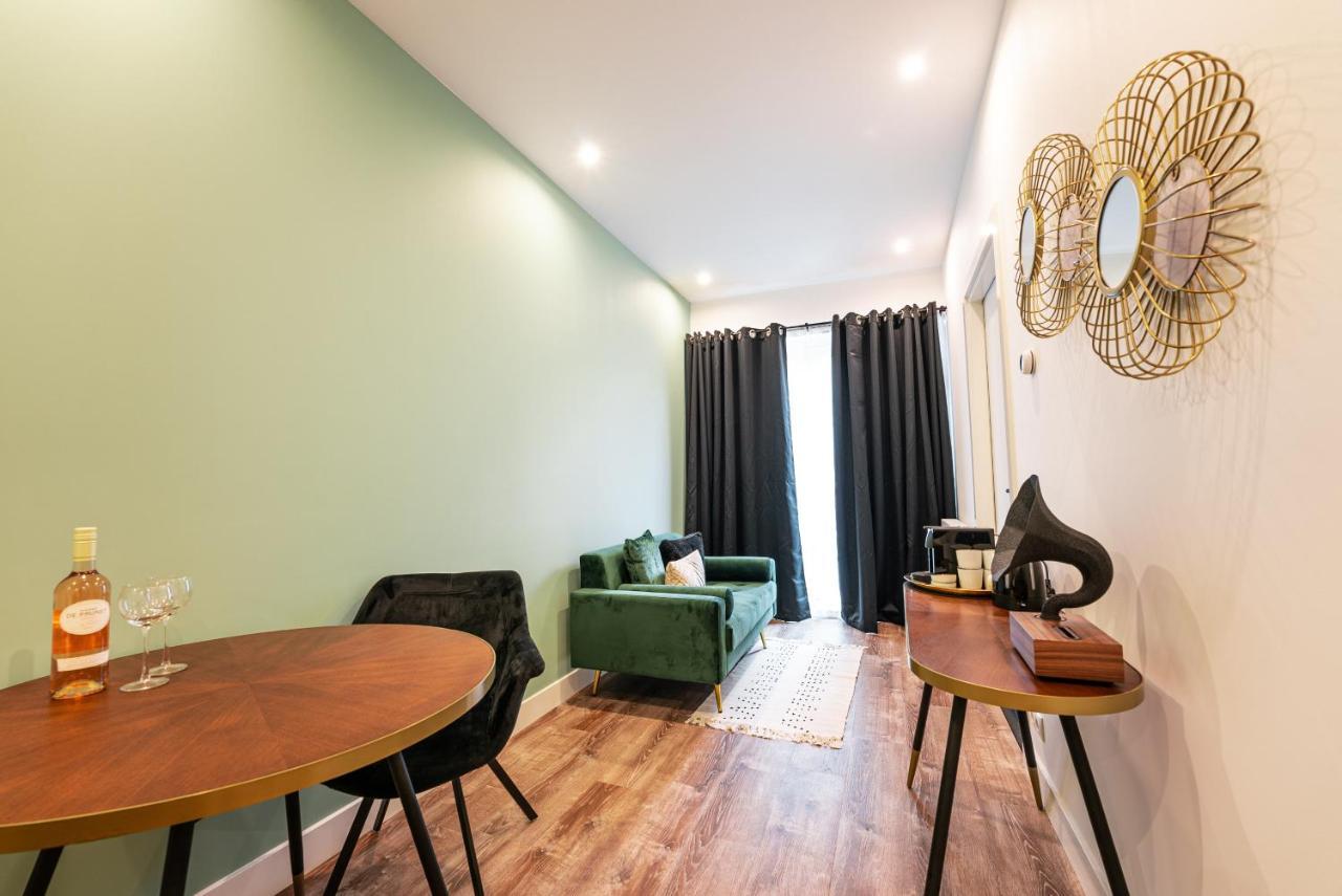 Familie Hotel&Apartments Alkmaar Bagian luar foto