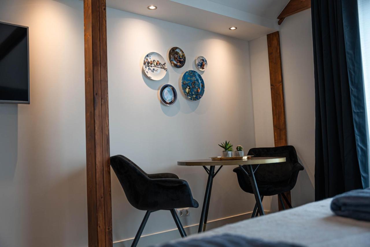 Familie Hotel&Apartments Alkmaar Bagian luar foto