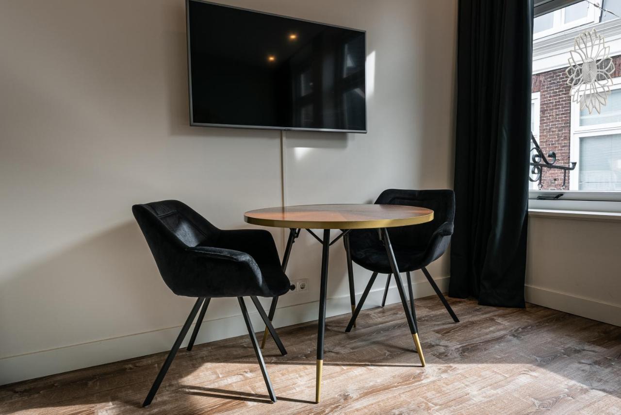 Familie Hotel&Apartments Alkmaar Bagian luar foto