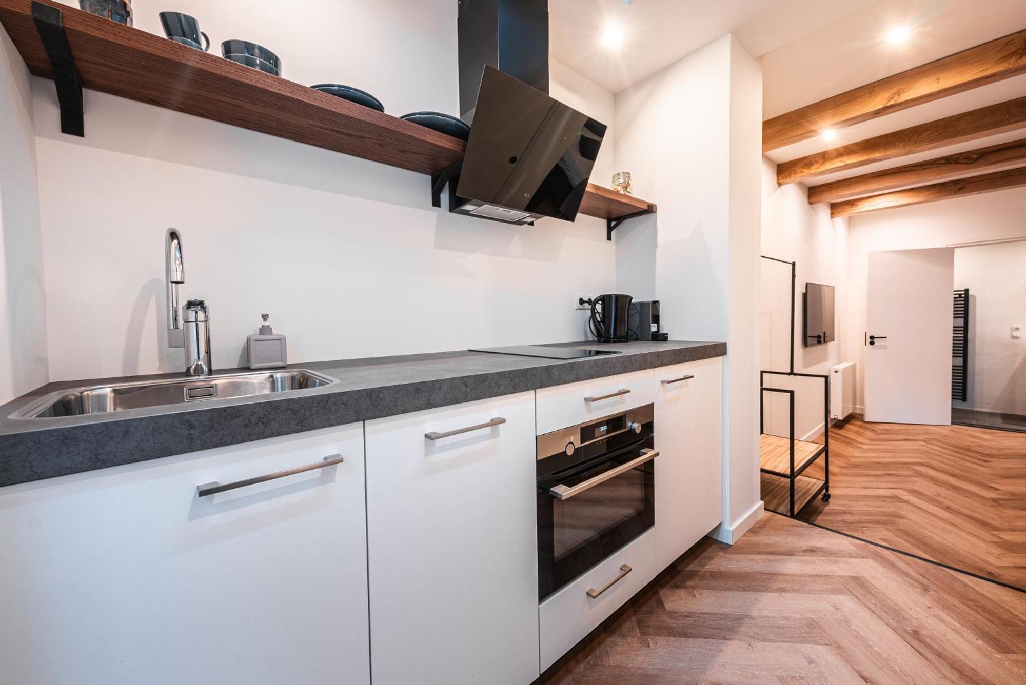 Familie Hotel&Apartments Alkmaar Bagian luar foto