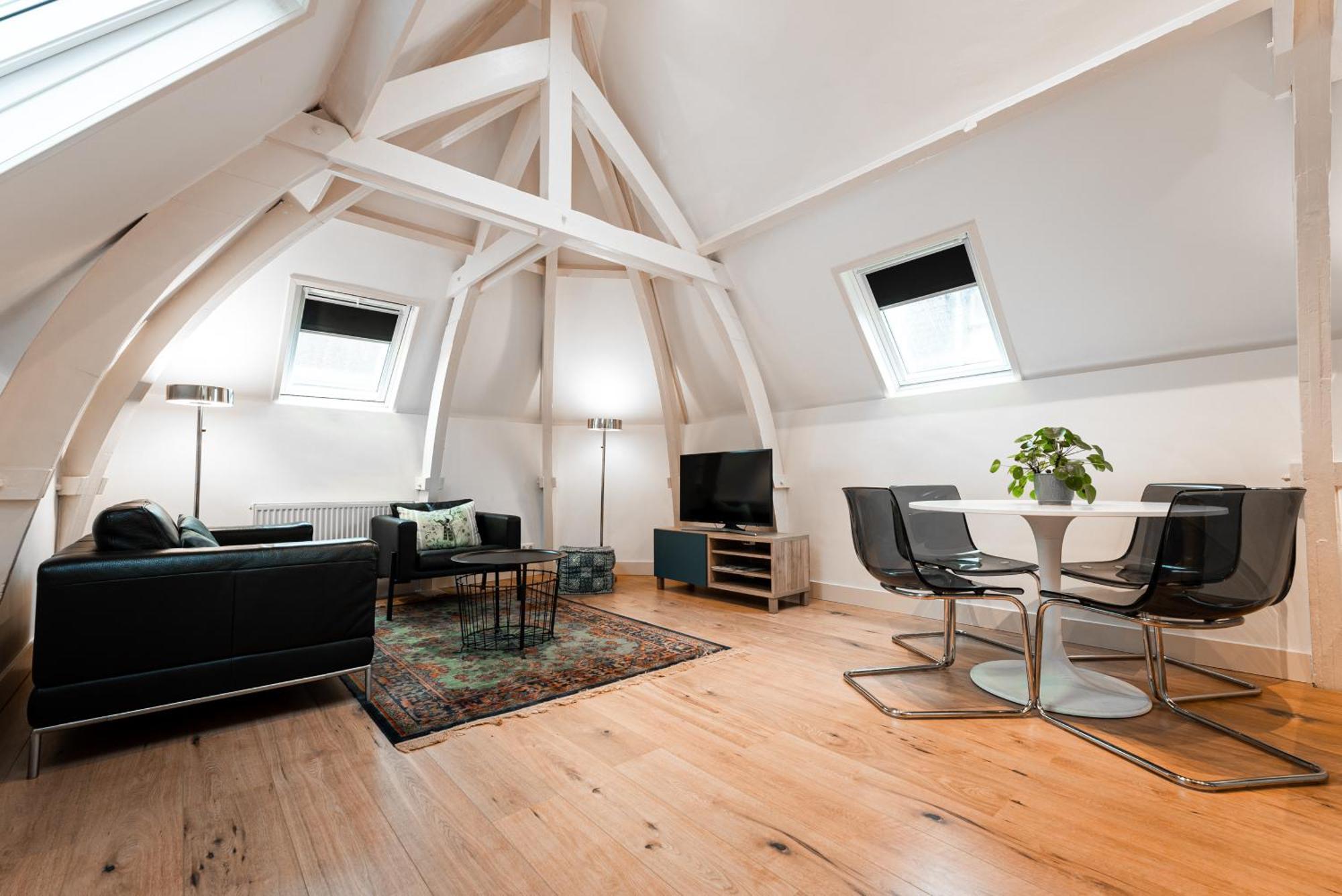 Familie Hotel&Apartments Alkmaar Bagian luar foto